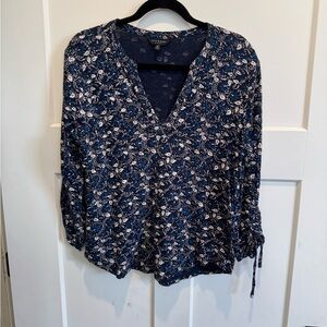 EUC Lucky Brand Blue Floral Long Sleeve Top